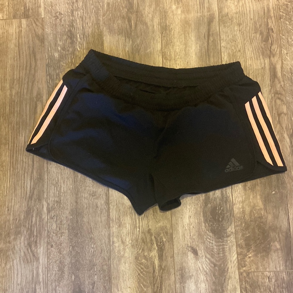 Adidas Size M black/peach short